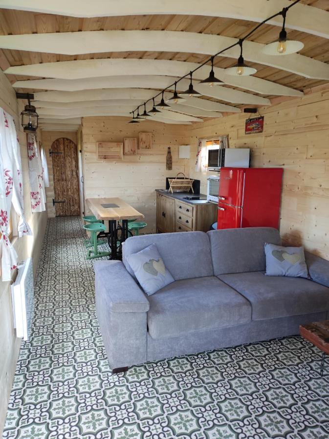 Ma Roulotte Adoree Bissieres Extérieur photo
